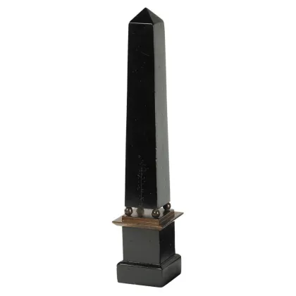 Zdjęcie Czarny model obelisku (40 cm) - Authentic Models