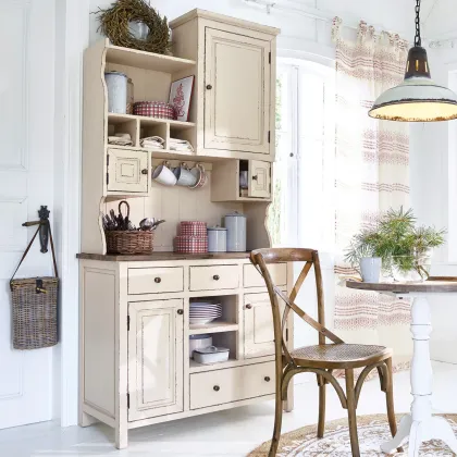 Zdjęcie Kredens Peteersham