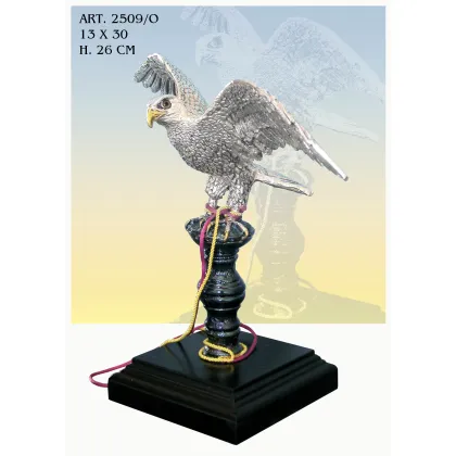 Zdjęcie Luksusowa figura wznoszącego się orła