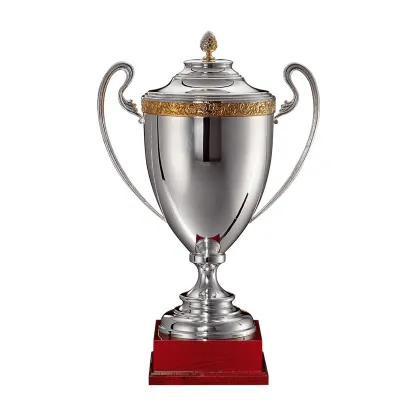 Zdjęcie Luksusowe trofeum sportowe z Włoch - puchar
