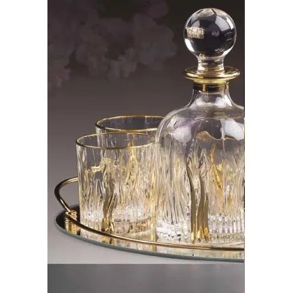 Zdjęcie Szklanki do whisky w zestawie z karafką i tacą
