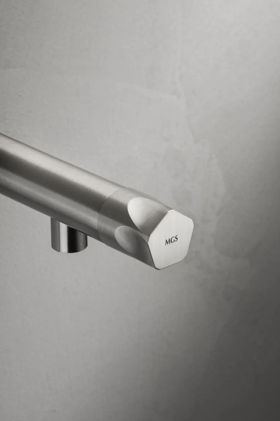 obrazek 3 Oryginalna łazienkowa bateria ścienna jednouchwytowa ze stali nierdzewnej