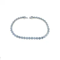 Picture Beautiful chain bracelet with zircons