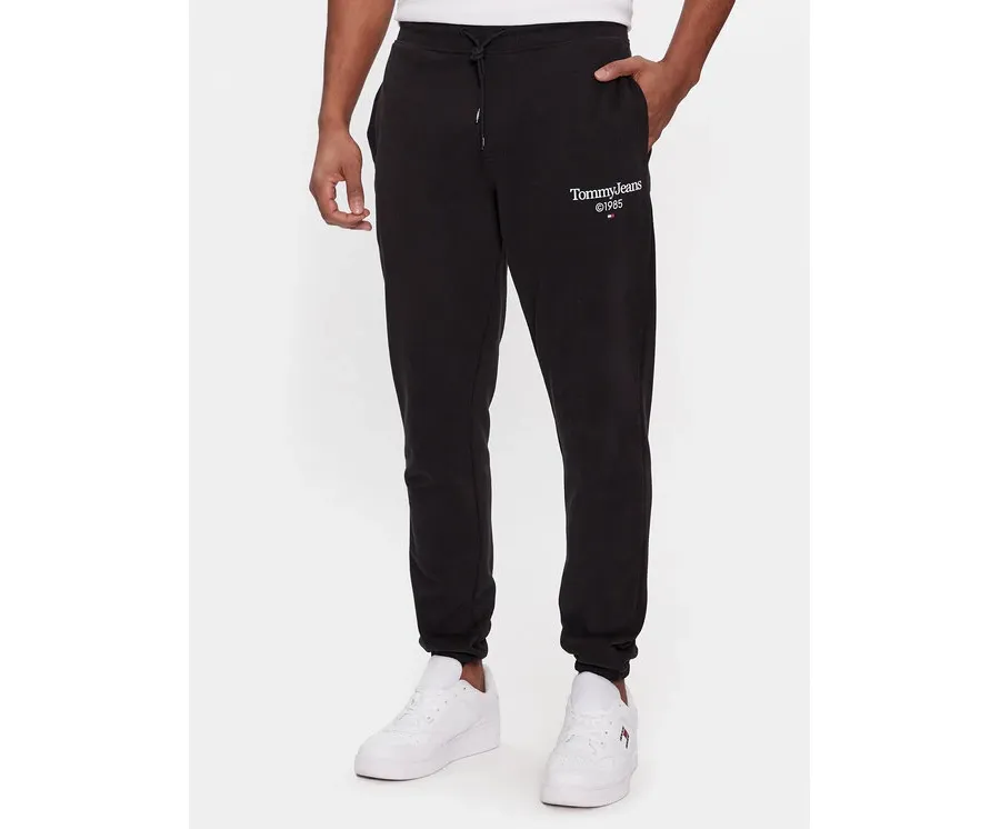 obrazek 1 Tommy Jeans Spodnie dresowe Entry DM0DM18935 Czarny Slim Fit