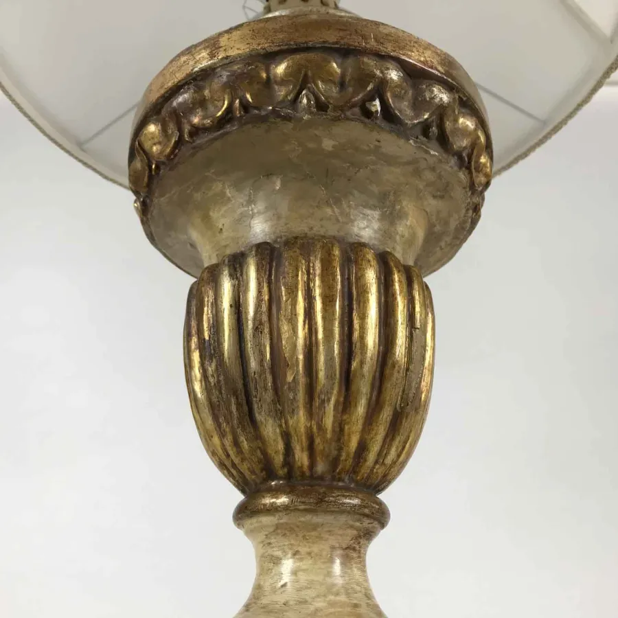 obrazek 5 Klasyczna rzeźbiona lampa do salonu z XIX wieku