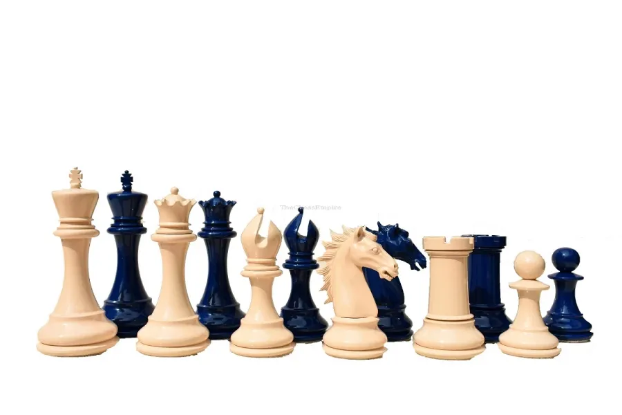 obrazek 2 Perłowo-białe i niebieskie lakierowane figury szachowe - The Chess Empire