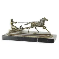 Picture An exclusive sculpture depicting a horse-drawn sleigh made of bronze
