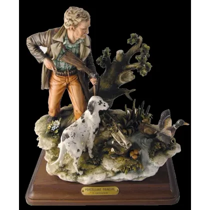 Zdjęcie Statuetka łowcy - włoska porcelana idealna na prezent