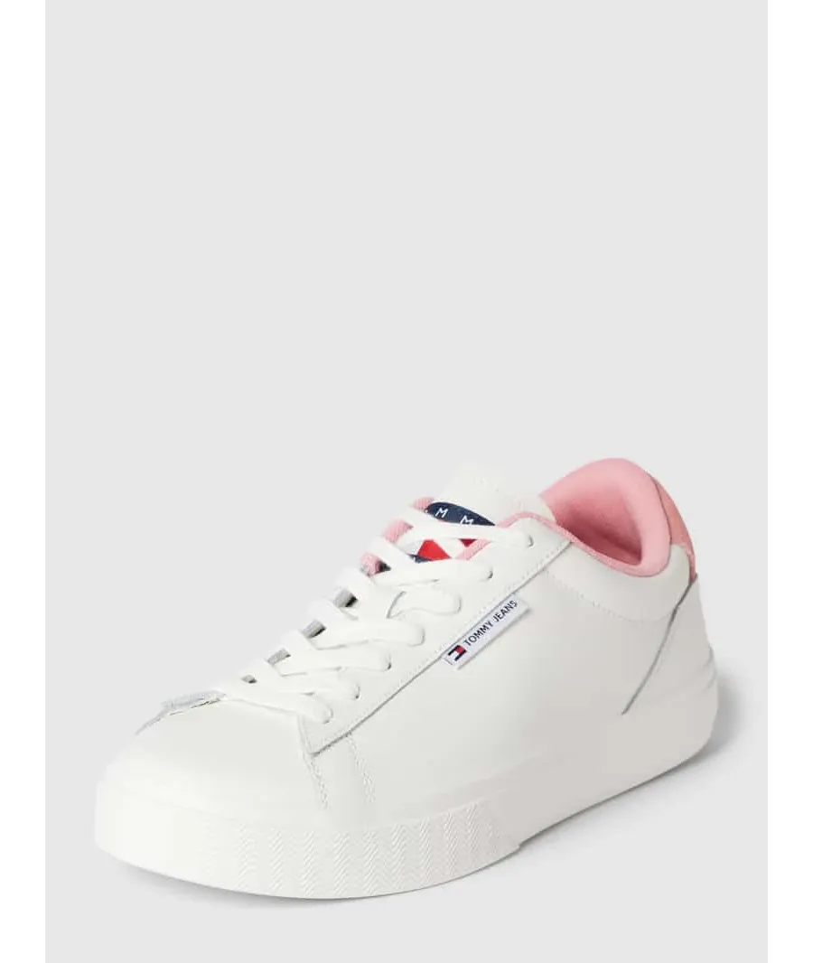 obrazek 1 Sneakersy skórzane z detalem z logo