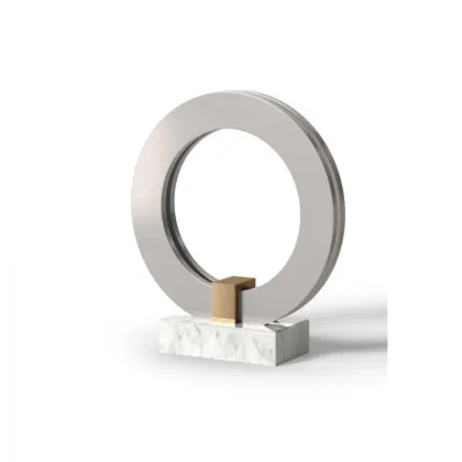 Zdjęcie Nowoczesna okrągła lampka nocna z drewnianą ramą, oświetleniem LED i marmurową podstawą