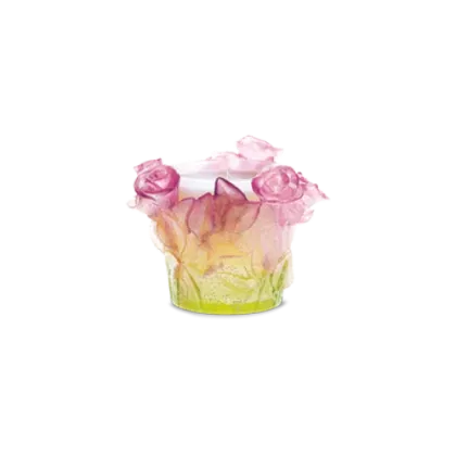 Picture A beautiful, stylish candle decorated with a rose motif - Daum brand