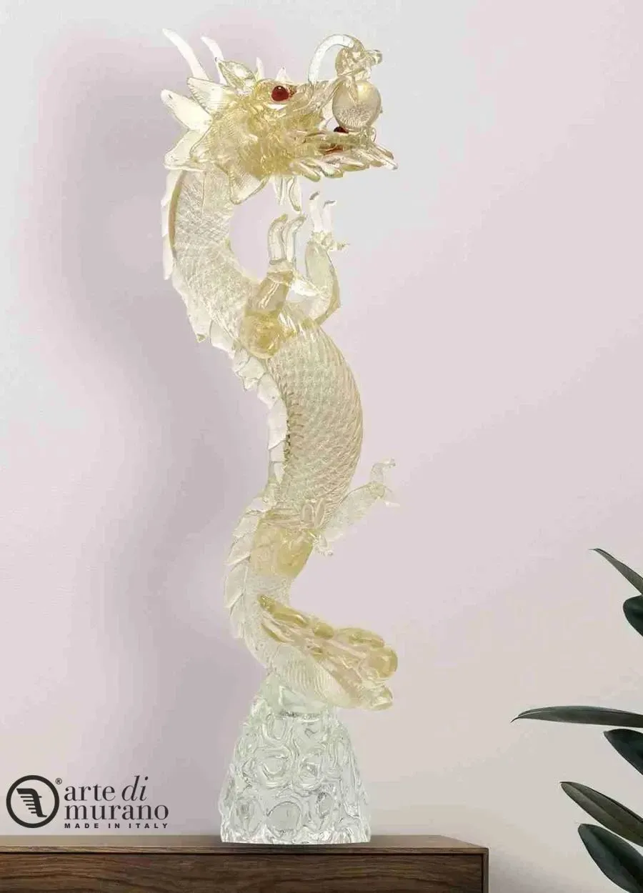 obrazek 1 Gustwony smok wykonany z 24-karatowego złota z czerwonymi oczami i językiem ze szkła Murano
