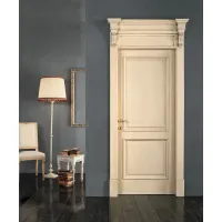 Zdjęcie Włoskie drzwi z postarzanym lakierem w stylu antycznym