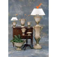 Picture Decorative ceramic lamp with a leaf