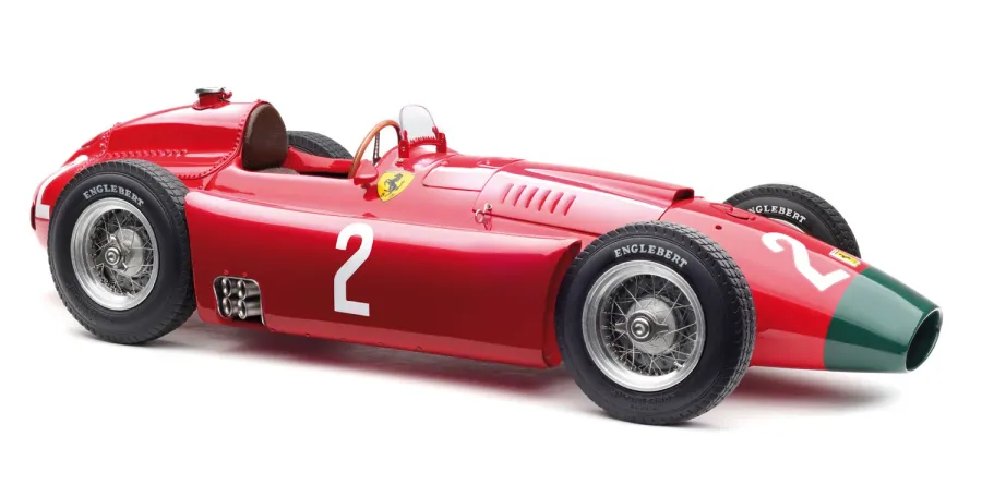 obrazek 3 Luksusowy zestaw trzech replik wyścigowych aut Ferrari D50