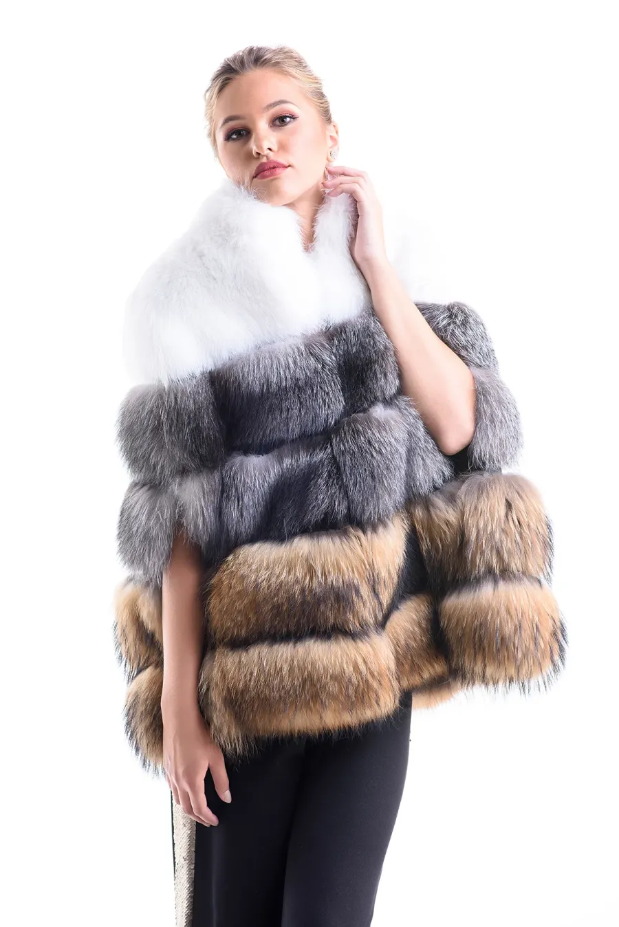 picture 1 Luxurious women's fox fur vest - A&A Vesa