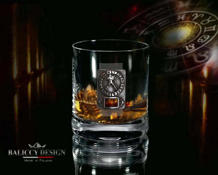 obrazek 1 Szklanka do whisky z bursztynem - znak zodiaku Wodnik