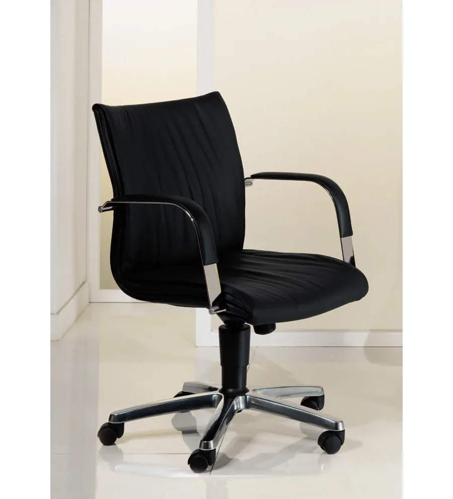 picture 1 Office chair R.2001 and R.2002