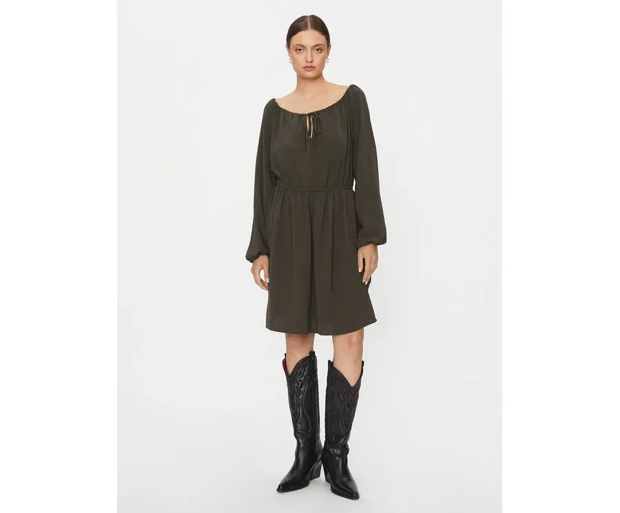 obrazek 1 Vero Moda Sukienka codzienna 10302545 Zielony Regular Fit