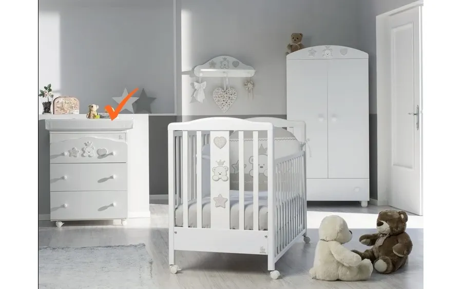 obrazek 1 Wyjątkowa drewniana komoda dla niemowląt - Italbaby