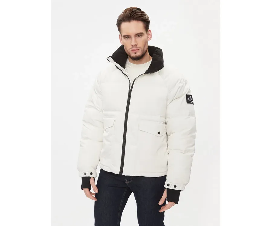 obrazek 1 Calvin Klein Jeans Kurtka zimowa J30J324064 Biały Relaxed Fit