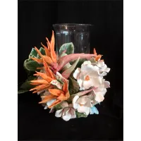 Zdjęcie Mały ceramiczny świecznik z wyjątkową kwiatową dekoracją