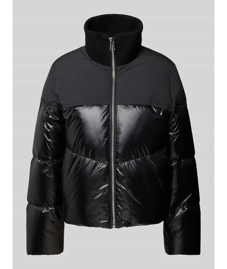 obrazek 1 Kurtka puchowa o kroju regular fit z ocieplającym futerkiem z mieszanki materiałów z recyklingu