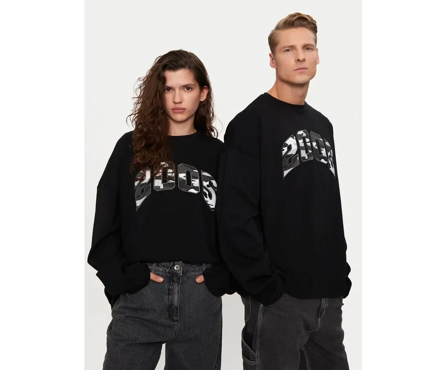 obrazek 1 2005 Longsleeve Arc Czarny Regular Fit