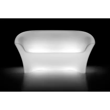 Zdjęcie Stylowa sofa do luksusowego ogrodu lub wnętrza podświetlana lampą led - Plust