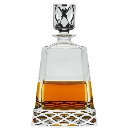 Zdjęcie Charakterystyczna karafka do whisky - 600 ml