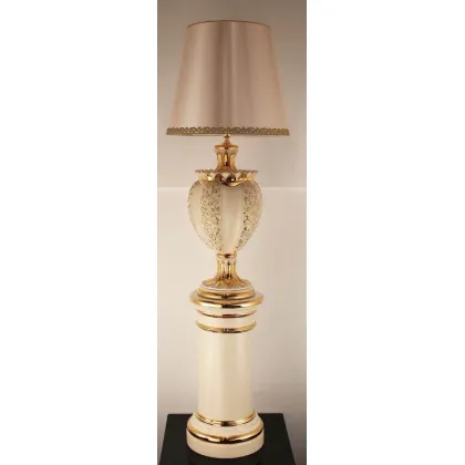 Picture Ceramic lamp with a classic lampshade