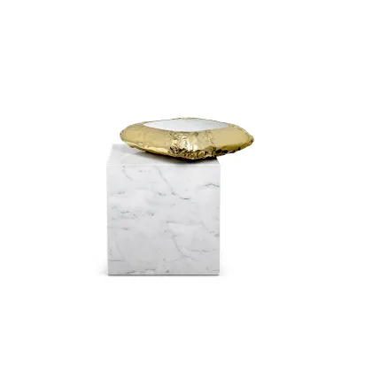 Zdjęcie Artystyczny stolik do pokoju dziecięcego