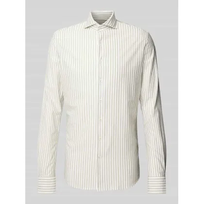 Zdjęcie Koszula biznesowa o kroju regular fit z kołnierzykiem typu cutaway