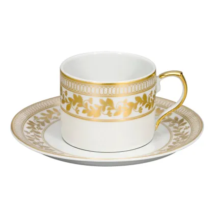 Picture Porcelain tea cup and plate with a golden floral motif - 4 pieces - Vista Alegre