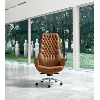 Picture A swivel armchair designed for classic, prestigious offices - Mascheroni