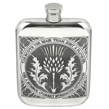 Zdjęcie Niesamowita piersiówka z unikalnym wzorem na prezent dla drugiej osoby