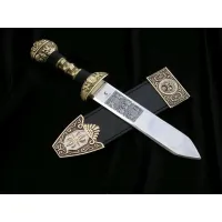 Zdjęcie Piękny rzymski sztylet ze skórzaną pochwą