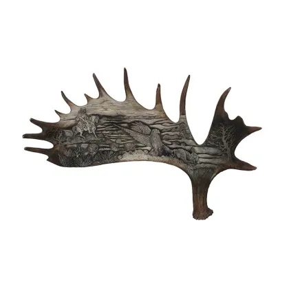 Zdjęcie Ekskluzywny grawerunek głęboki w łopacie łosia - produkt myśliwski