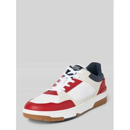 Zdjęcie Sneakersy z detalami z logo