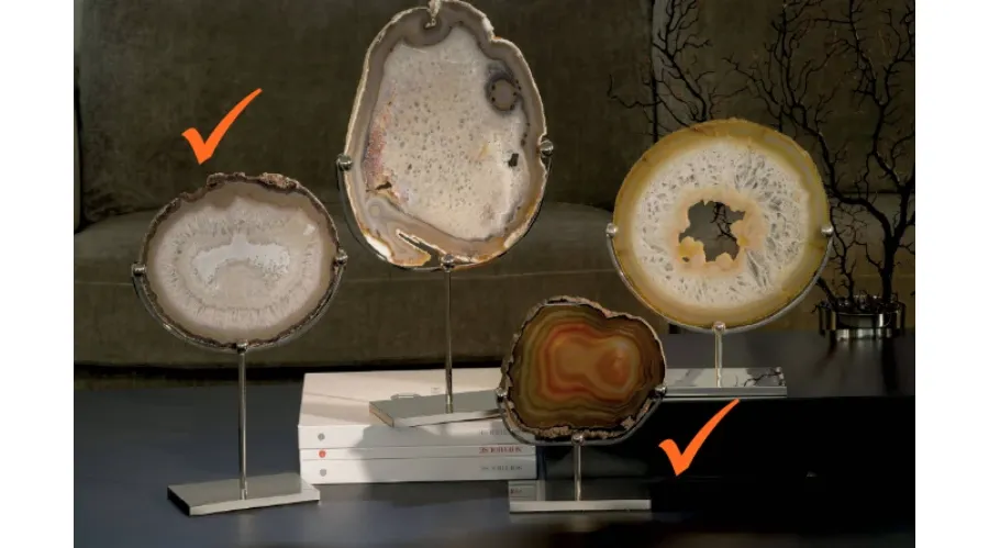 obrazek 1 Ciekawa dekoracja do salonu z agatu na niklowanej podstawie