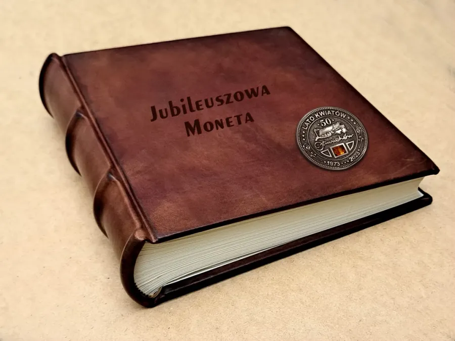 obrazek 1 Fantastyczny album skórzany z grawerem jubileuszowym na prezent