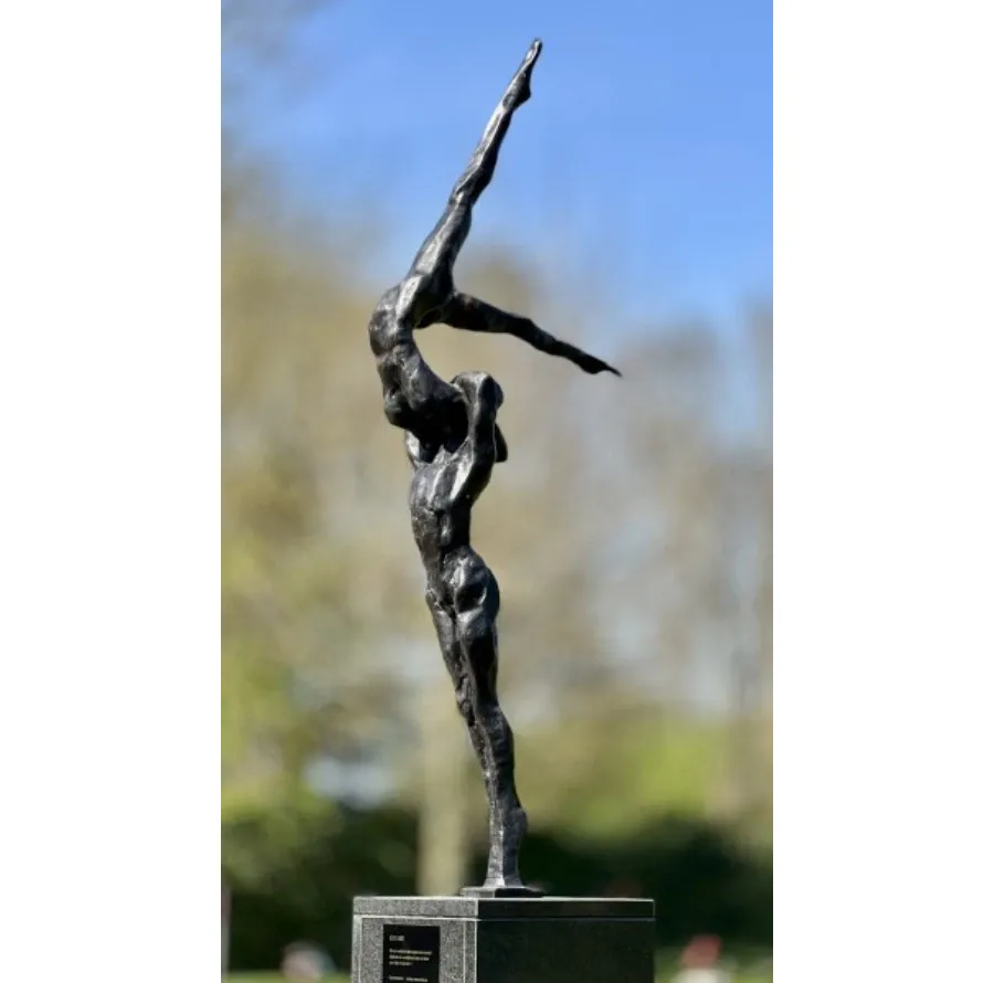 obrazek 4 Prestiżowa rzeźba do ogrodu z brązu "W ekstazie" - wyjątkowa ozdoba każdego ogrodu