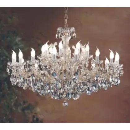 Zdjęcie Piękny żyrandol z pozłacaną metalową ramą pokrytą przezroczystym szkłem z wisiorkami z przezroczystego kryształu - Il Paralume Marina