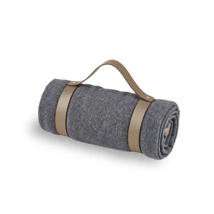 Zdjęcie Stylowy skórzany pas do koca w kolorze cappuccino