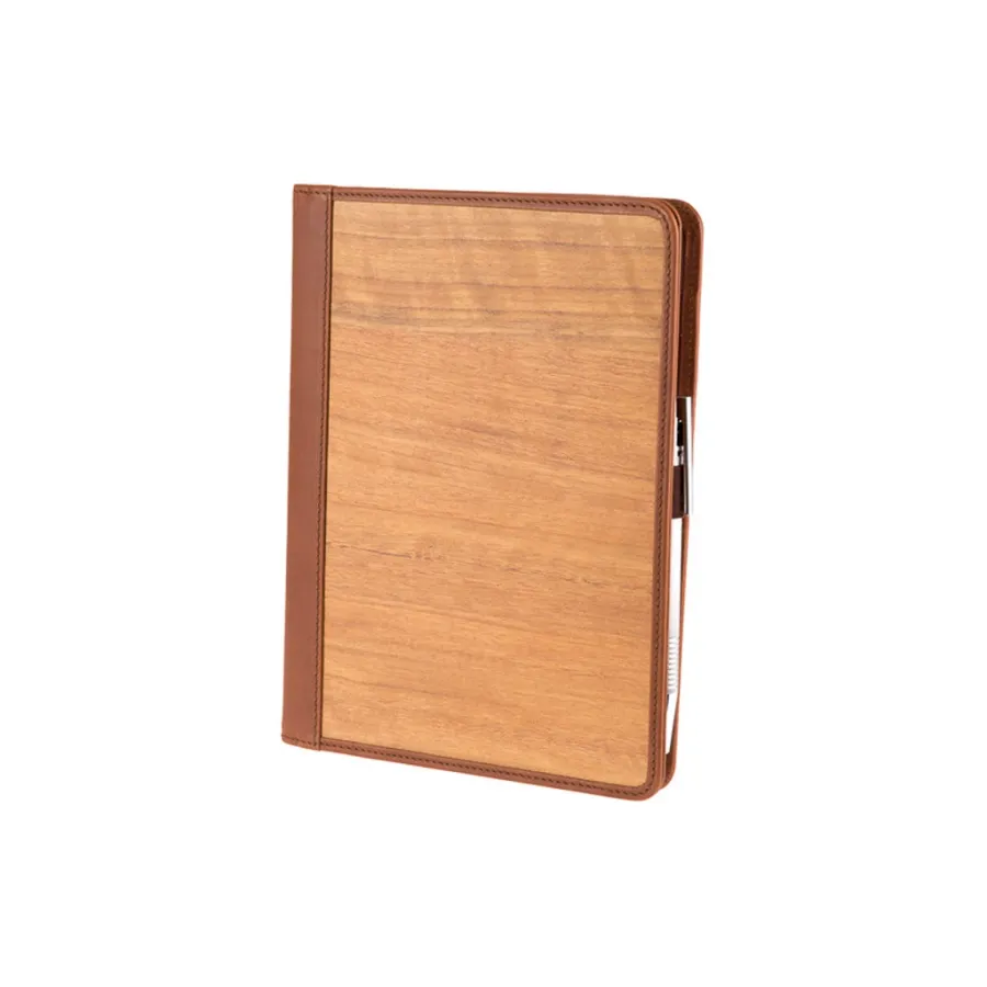 obrazek 1 Eleganckie etui do notowania A5 z gładkiej skóry w kolorze koniaku i drewna Amazaque