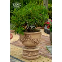 Zdjęcie Piękna donica z kokardkami