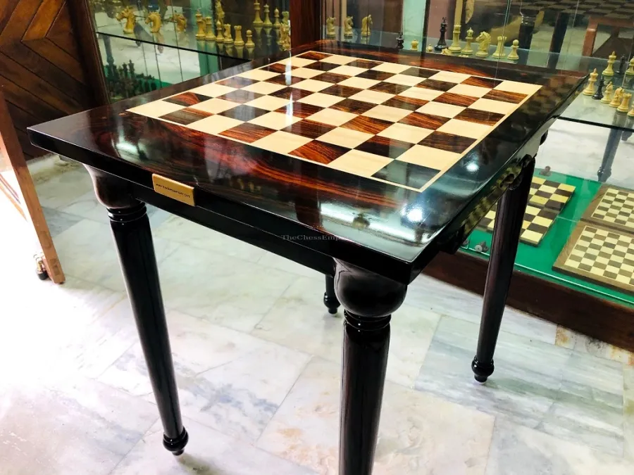 obrazek 9 Oryginalny stół szachowy z serii Victoria i figury do gry królewskiej - The Chess Empire