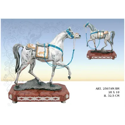 Zdjęcie Elegancka włoska figura konia z włoch