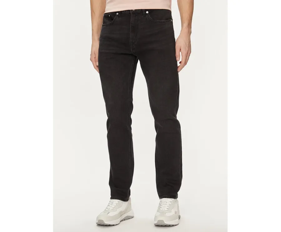 obrazek 1 Hugo Jeansy Ash 50511514 Czarny Slim Fit HUGO