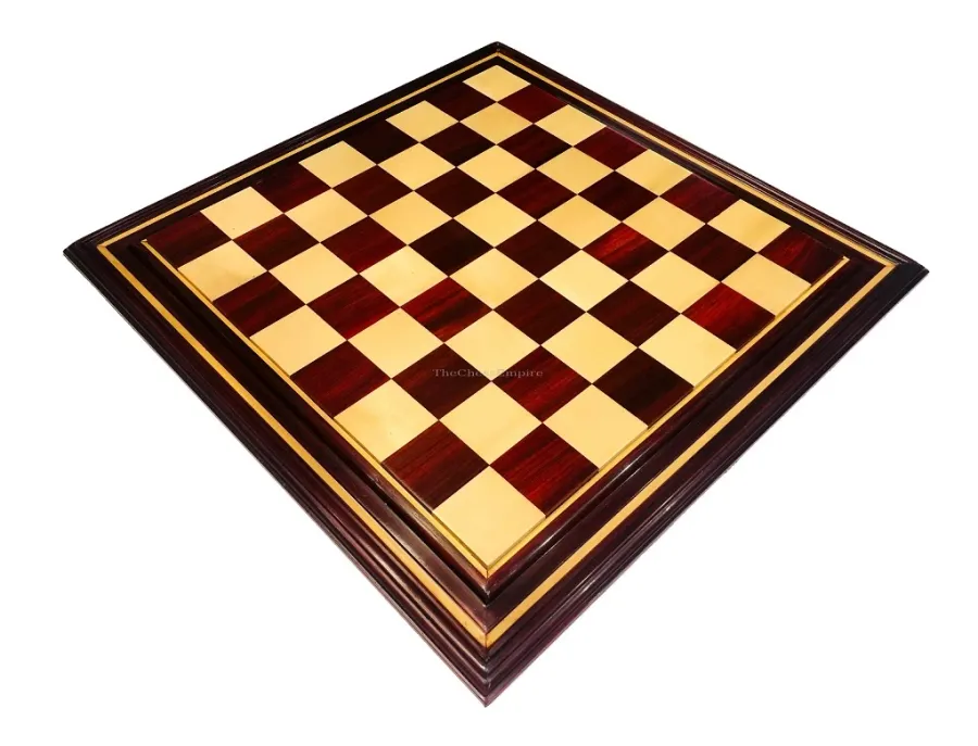 obrazek 1 Stylowa plansza do królewskiej gry z naturalnym wykończeniem Glossy & Matt - The Chess Empire